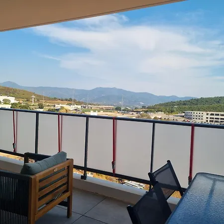 Napoland Beau T2 Avec Grande Terrasse Et Garage Apartment *
