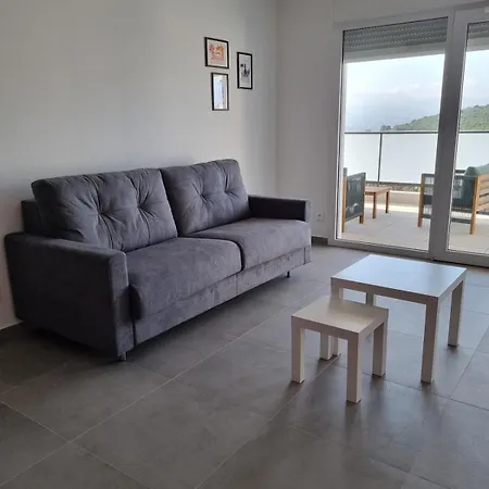 Napoland Beau T2 Avec Grande Terrasse Et Garage Apartman