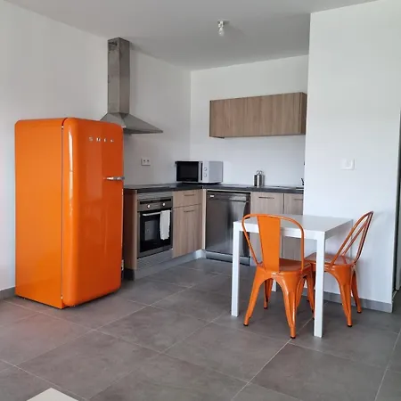 Napoland Beau T2 Avec Grande Terrasse Et Garage Apartman *